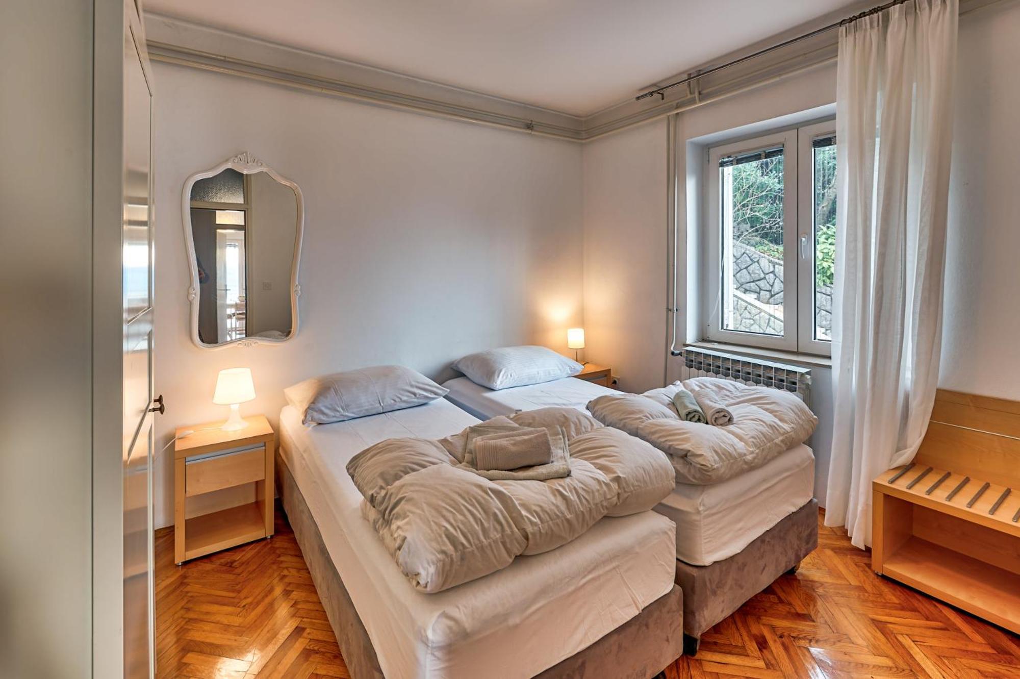 קסטב Apartmani Frlan Ii. מראה חיצוני תמונה