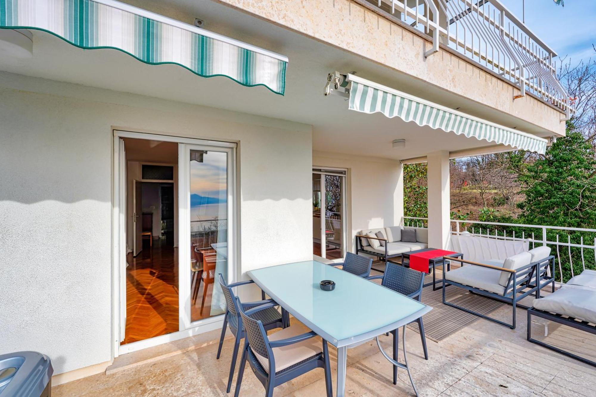 קסטב Apartmani Frlan Ii. מראה חיצוני תמונה