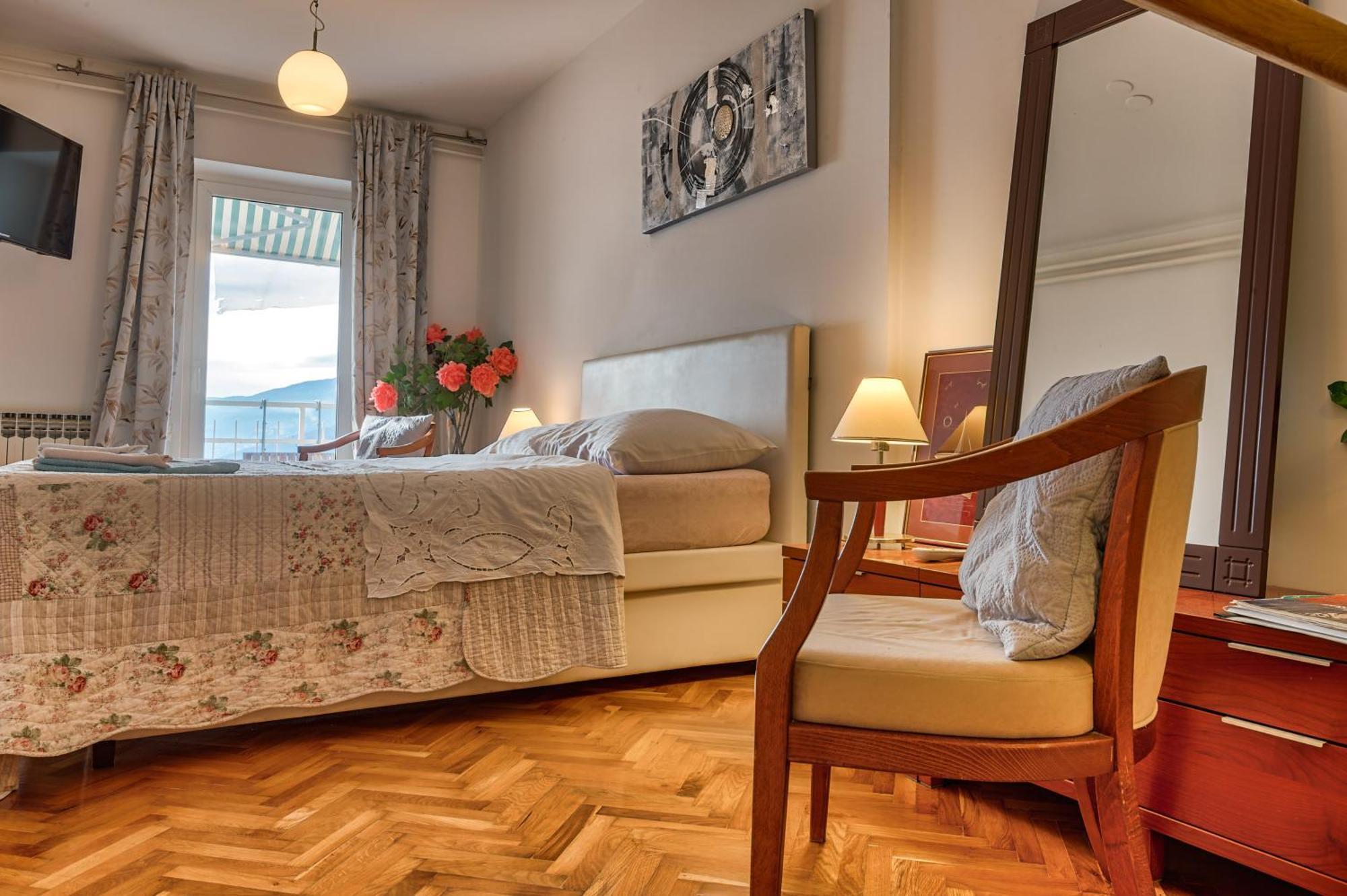 קסטב Apartmani Frlan Ii. מראה חיצוני תמונה