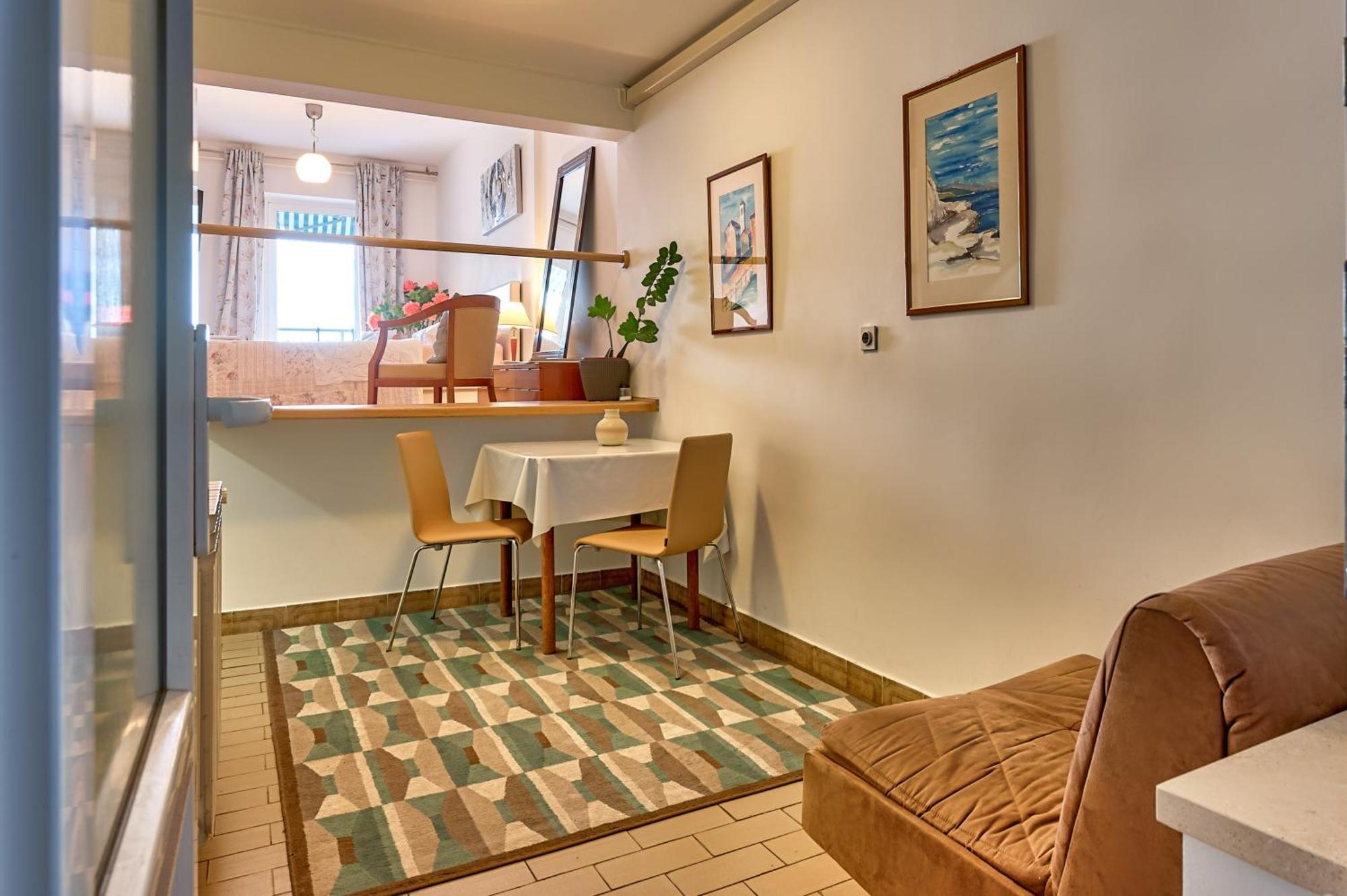 קסטב Apartmani Frlan Ii. מראה חיצוני תמונה